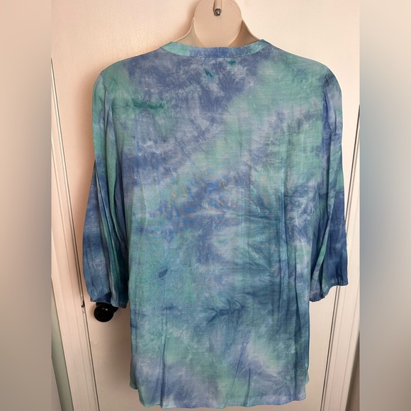 Women's watercolor long sleeve Button Up Blouse Pleated detailing 3X #1629 - Picture 4 of 10